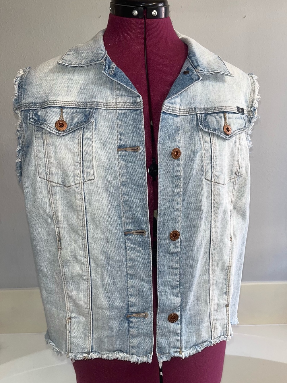 LUCKY BRAND DENIM EYELET VEST
